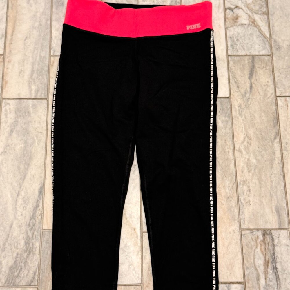 Pink Victoria's Secret women's small black/pink Yoga capri leggings